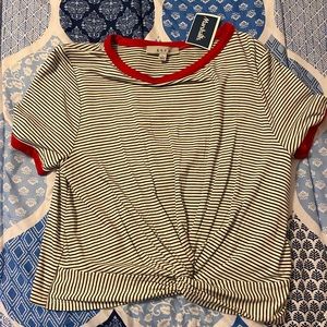 Striped cropped tee📕